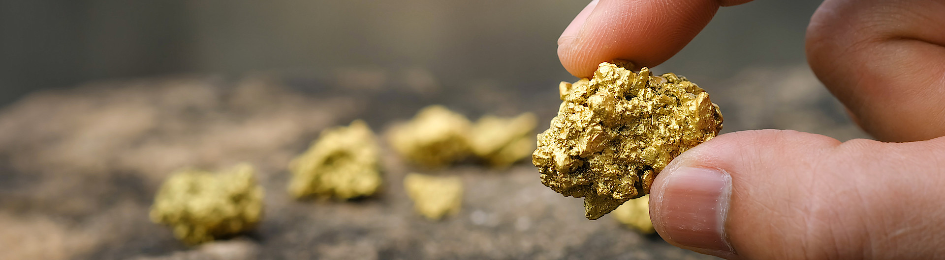 Moodpicture for Social responibility, Gold nugget